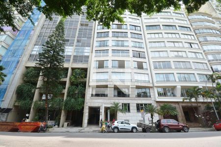 Apartamento para alugar com 430m², 4 quartos e 1 vagaFachada