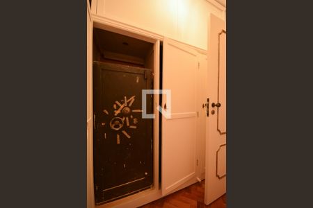 Apartamento para alugar com 430m², 4 quartos e 1 vagaCloset