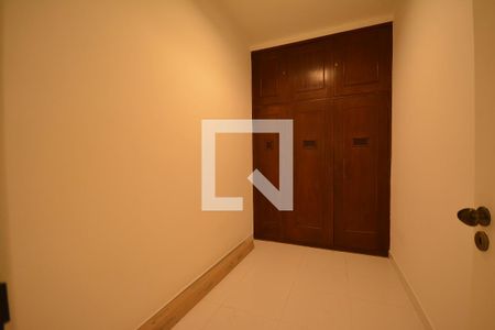 Apartamento para alugar com 430m², 4 quartos e 1 vagaQuarto de Serviço
