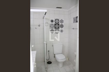 Apartamento à venda com 80m², 2 quartos e 2 vagasBanheiro da Suíte