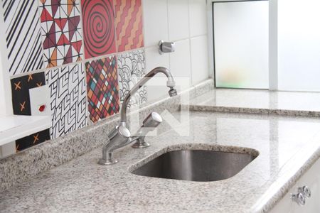 Apartamento à venda com 80m², 2 quartos e 2 vagasCozinha