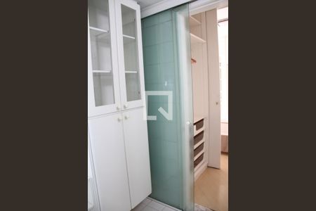 Apartamento à venda com 80m², 2 quartos e 2 vagasCorredor