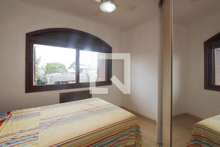 Casa à venda com 245m², 5 quartos e 4 vagas Casa à venda com 245m², 5 quartos e 4 vagasQuarto 5