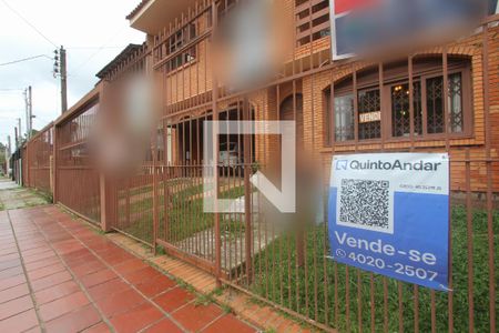 Casa à venda com 245m², 5 quartos e 4 vagas Casa à venda com 245m², 5 quartos e 4 vagasPLACA