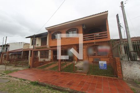 Casa à venda com 245m², 5 quartos e 4 vagas Casa à venda com 245m², 5 quartos e 4 vagasFachada
