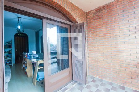 Casa à venda com 245m², 5 quartos e 4 vagas Casa à venda com 245m², 5 quartos e 4 vagasVaranda suite