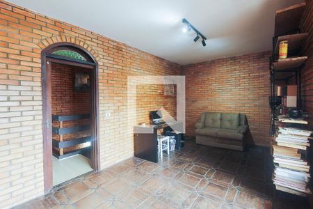 Casa à venda com 245m², 5 quartos e 4 vagas Casa à venda com 245m², 5 quartos e 4 vagasQuarto 1