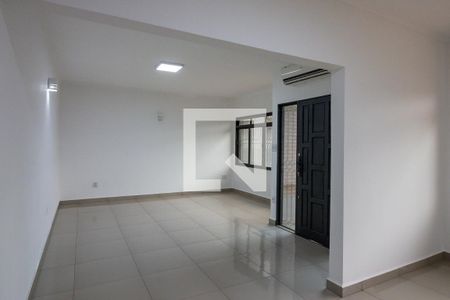 Sala de casa para alugar com 4 quartos, 154m² em Ipiranga, Ribeirão Preto