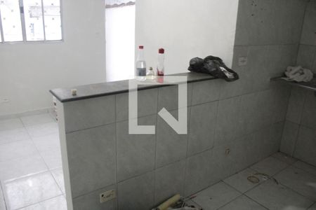 Cozinha de casa para alugar com 1 quarto, 45m² em Vila Jockei Clube, São Vicente