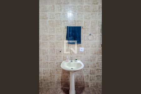 Banheiro social de casa para alugar com 1 quarto, 120m² em Ipiranga, São Paulo