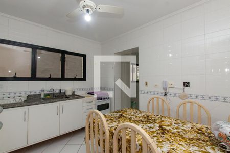 Apartamento para alugar com 165m², 4 quartos e 2 vagasCozinha