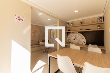 Apartamento à venda com 32m², 2 quartos e sem vaga Apartamento à venda com 32m², 2 quartos e sem vagaSala de Estudos