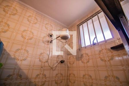 Casa à venda com 200m², 3 quartos e 2 vagas Casa à venda com 200m², 3 quartos e 2 vagasDetalhe do banheiro