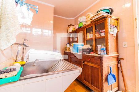 Casa à venda com 200m², 3 quartos e 2 vagas Casa à venda com 200m², 3 quartos e 2 vagasÁrea de serviço