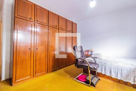 Casa à venda com 200m², 3 quartos e 2 vagas Casa à venda com 200m², 3 quartos e 2 vagasSuíte