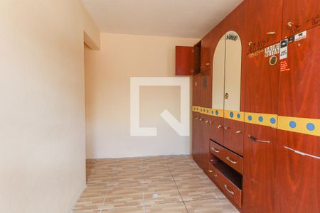 Quarto 1 de apartamento para alugar com 2 quartos, 42m² em Uberaba, Curitiba