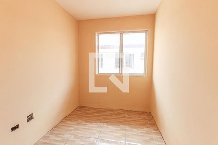 Quarto 2 de apartamento para alugar com 2 quartos, 42m² em Uberaba, Curitiba