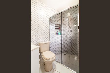 Banheiro da Suíte de casa à venda com 2 quartos, 150m² em Jardim Bela Vista, Guarulhos
