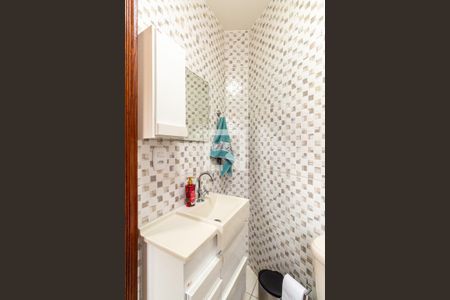 Casa à venda com 150m², 2 quartos e 2 vagasBanheiro da Suíte