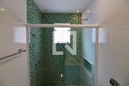 Casa de condomínio à venda com 320m², 5 quartos e 2 vagasBanheiro da Suíte 3