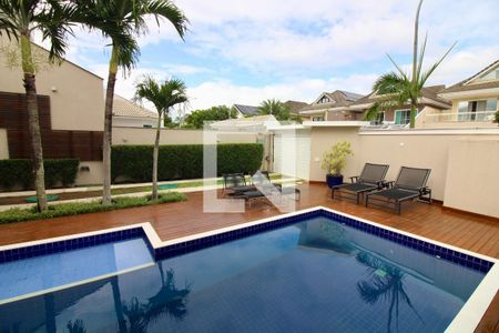 Casa de condomínio à venda com 320m², 5 quartos e 2 vagasPiscina