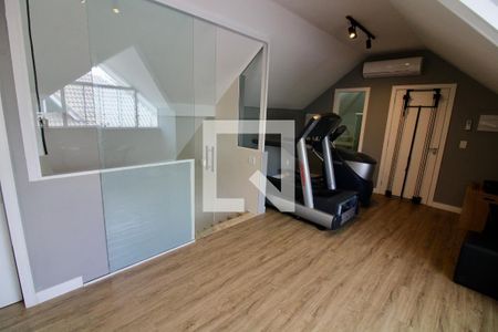 Casa de condomínio à venda com 320m², 5 quartos e 2 vagasAcademia