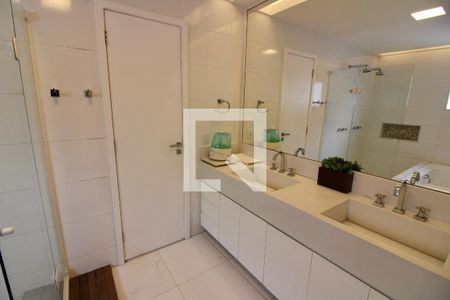 Casa de condomínio à venda com 320m², 5 quartos e 2 vagasBanheiro da Suíte 1