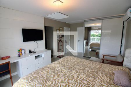 Casa de condomínio à venda com 320m², 5 quartos e 2 vagasSuite 1