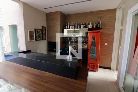 Casa de condomínio à venda com 320m², 5 quartos e 2 vagasChurrasqueira