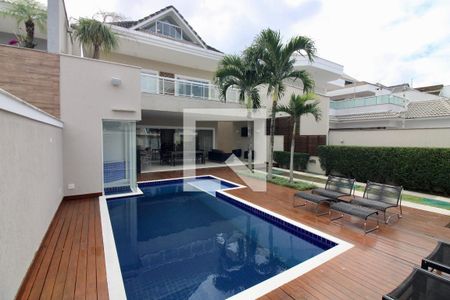 Casa de condomínio à venda com 320m², 5 quartos e 2 vagasPiscina