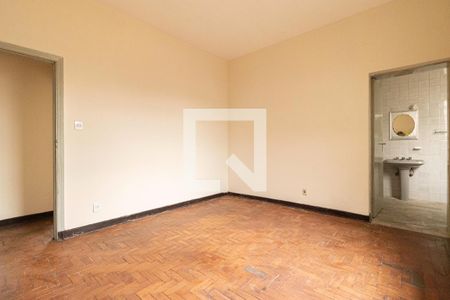 Casa à venda com 500m², 3 quartos e 2 vagasSuíte