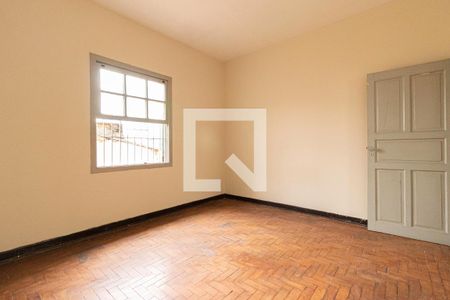 Casa à venda com 500m², 3 quartos e 2 vagasSuíte