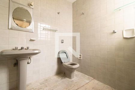 Casa à venda com 500m², 3 quartos e 2 vagasBanheiro da Suíte