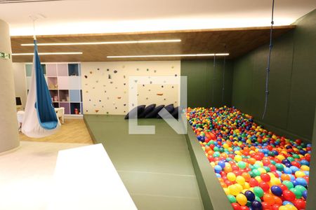 Área Comum - Brinquedoteca de apartamento para alugar com 2 quartos, 85m² em Pinheiros, São Paulo