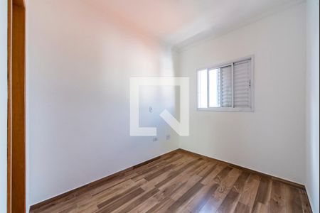 Quarto 2 de apartamento para alugar com 2 quartos, 76m² em Vila Scarpelli, Santo André