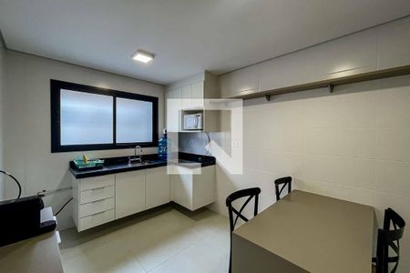 Casa à venda com 213m², 6 quartos e 1 vagaCozinha 