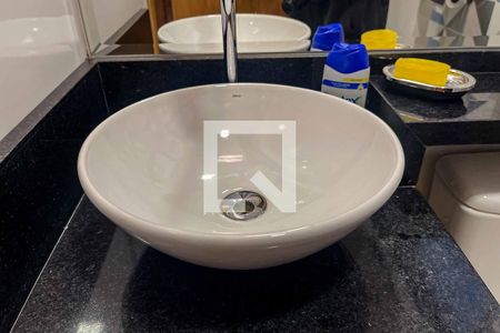 Casa à venda com 213m², 6 quartos e 1 vagaLavabo 