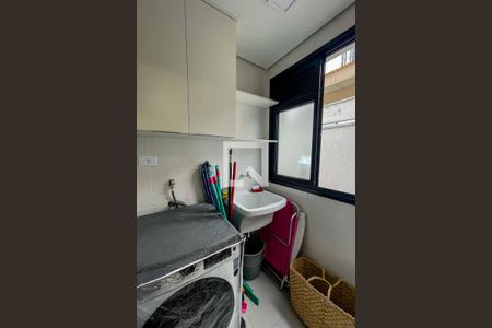 Casa à venda com 213m², 6 quartos e 1 vagaÁrea de Serviço