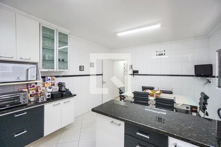Casa à venda com 200m², 4 quartos e 2 vagas Casa à venda com 200m², 4 quartos e 2 vagasCopa e cozinha