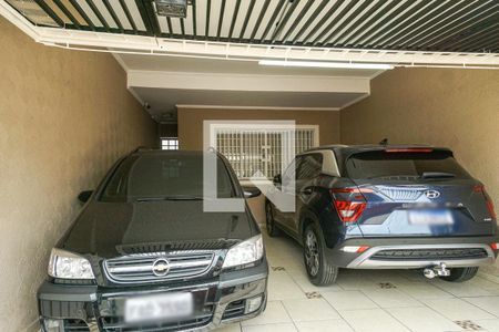 Casa à venda com 200m², 4 quartos e 2 vagas Casa à venda com 200m², 4 quartos e 2 vagasGaragem
