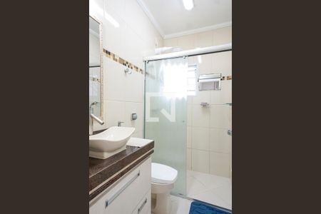 Casa à venda com 200m², 4 quartos e 2 vagas Casa à venda com 200m², 4 quartos e 2 vagasBanheiro da suíte 02