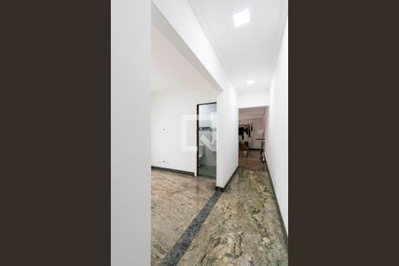 Corredor / Sala de Refeições (Dormitório Acessivel) de casa à venda com 5 quartos, 380m² em Tatuapé, São Paulo