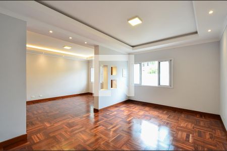 Sala de casa para alugar com 4 quartos, 278m² em Planalto Paulista, São Paulo