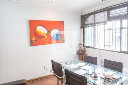 Sala  de casa à venda com 2 quartos, 150m² em Bela Vista, São Paulo