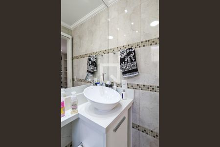 Apartamento à venda com 92m², 2 quartos e 2 vagas Apartamento à venda com 92m², 2 quartos e 2 vagasBanheiro da suíte