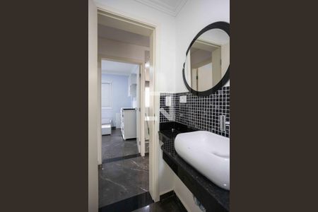 Apartamento à venda com 67m², 2 quartos e 1 vagaBanheiro Social