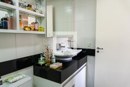 Apartamento para alugar com 76m², 2 quartos e 1 vaga Apartamento para alugar com 76m², 2 quartos e 1 vagaBanheiro da Suíte