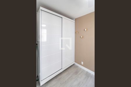 Apartamento para alugar com 40m², 2 quartos e sem vaga Apartamento para alugar com 40m², 2 quartos e sem vagaQuarto 02 - Armário