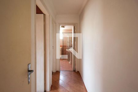 Corredor  de apartamento à venda com 2 quartos, 80m² em Vila Olímpia, São Paulo