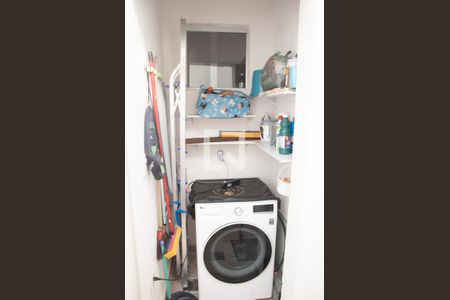 Casa à venda com 65m², 2 quartos e 1 vagaÁrea de Serviço